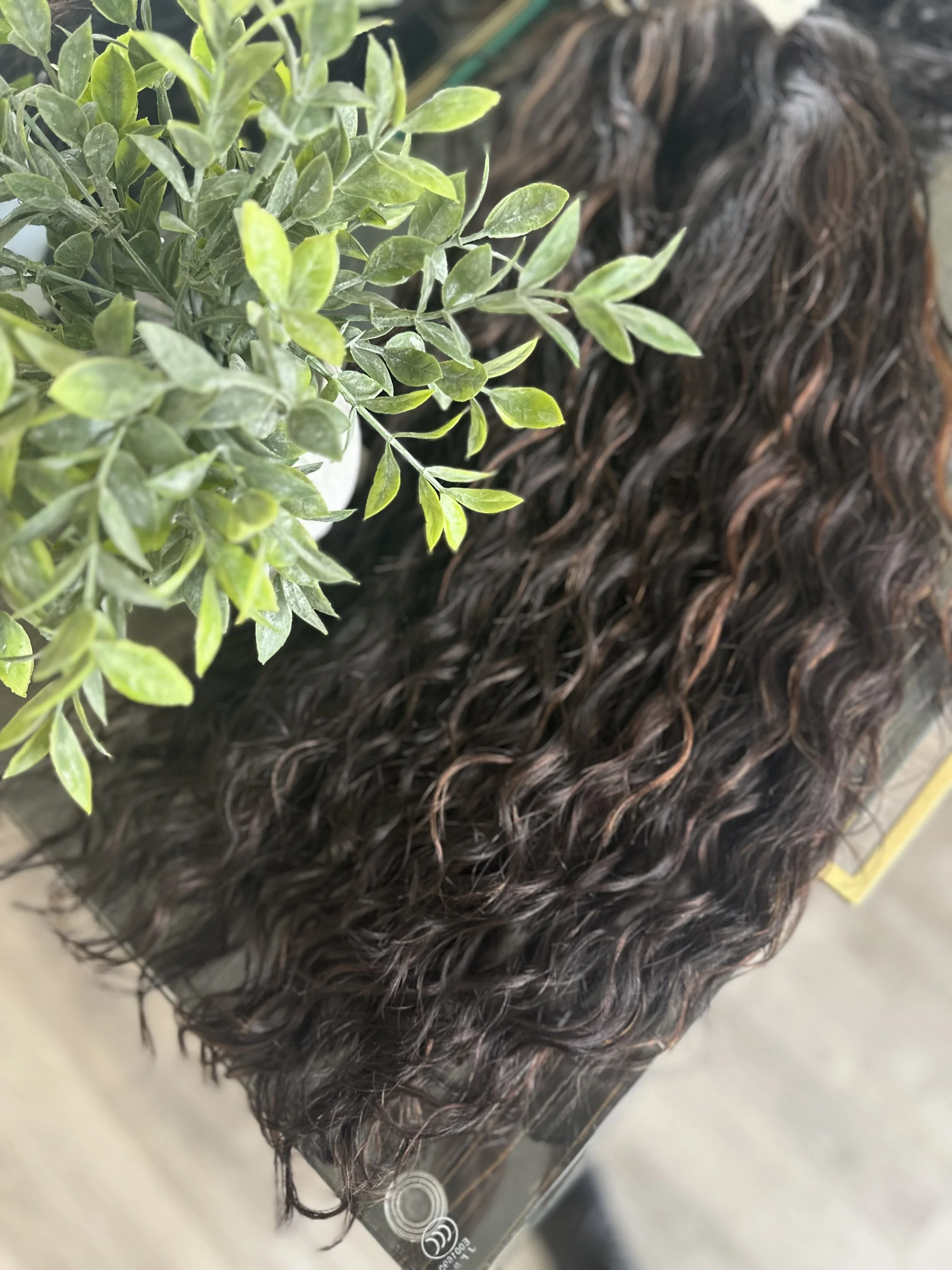 Hair texture example - wavy