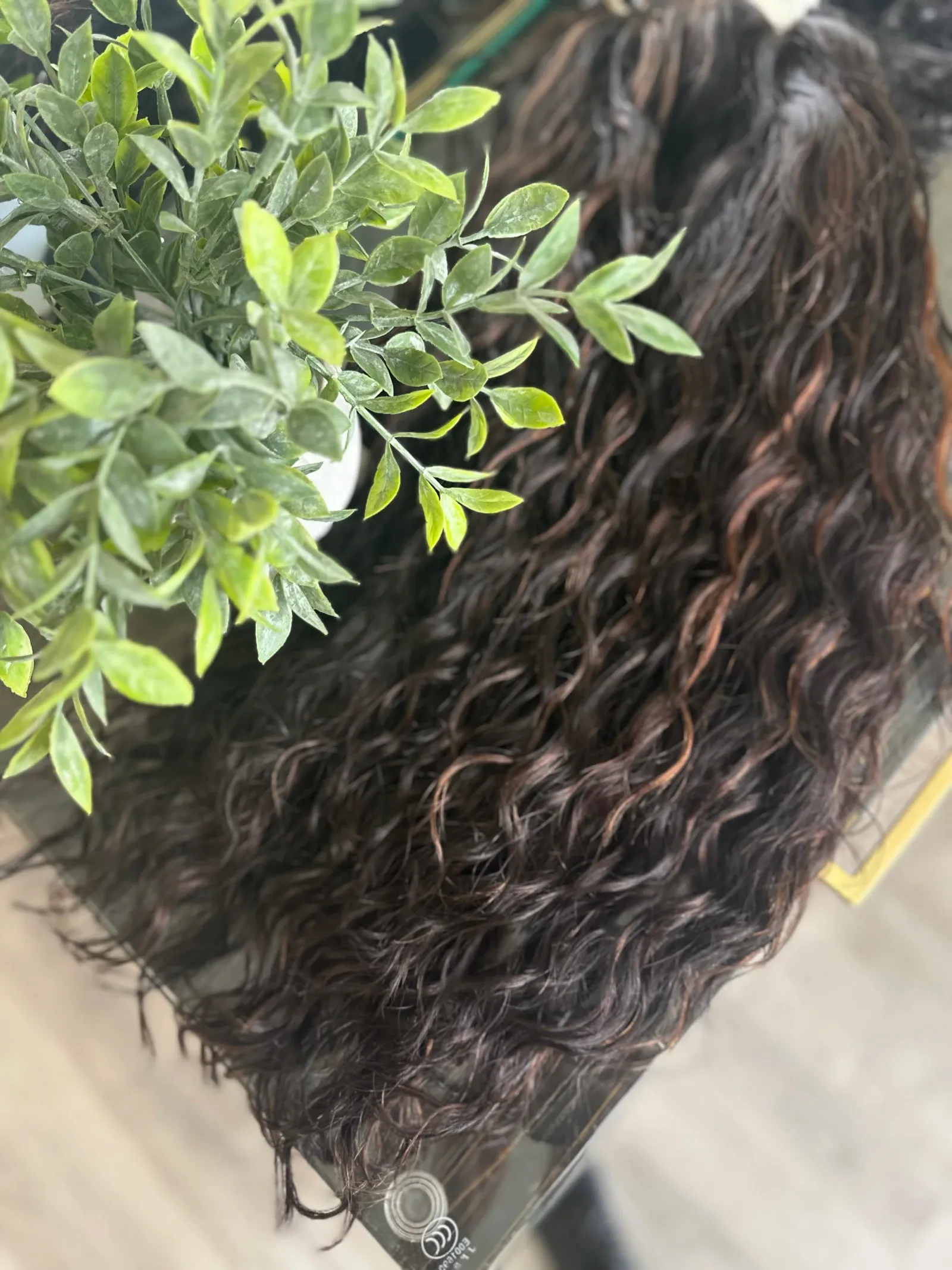 Hair texture example - wavy
